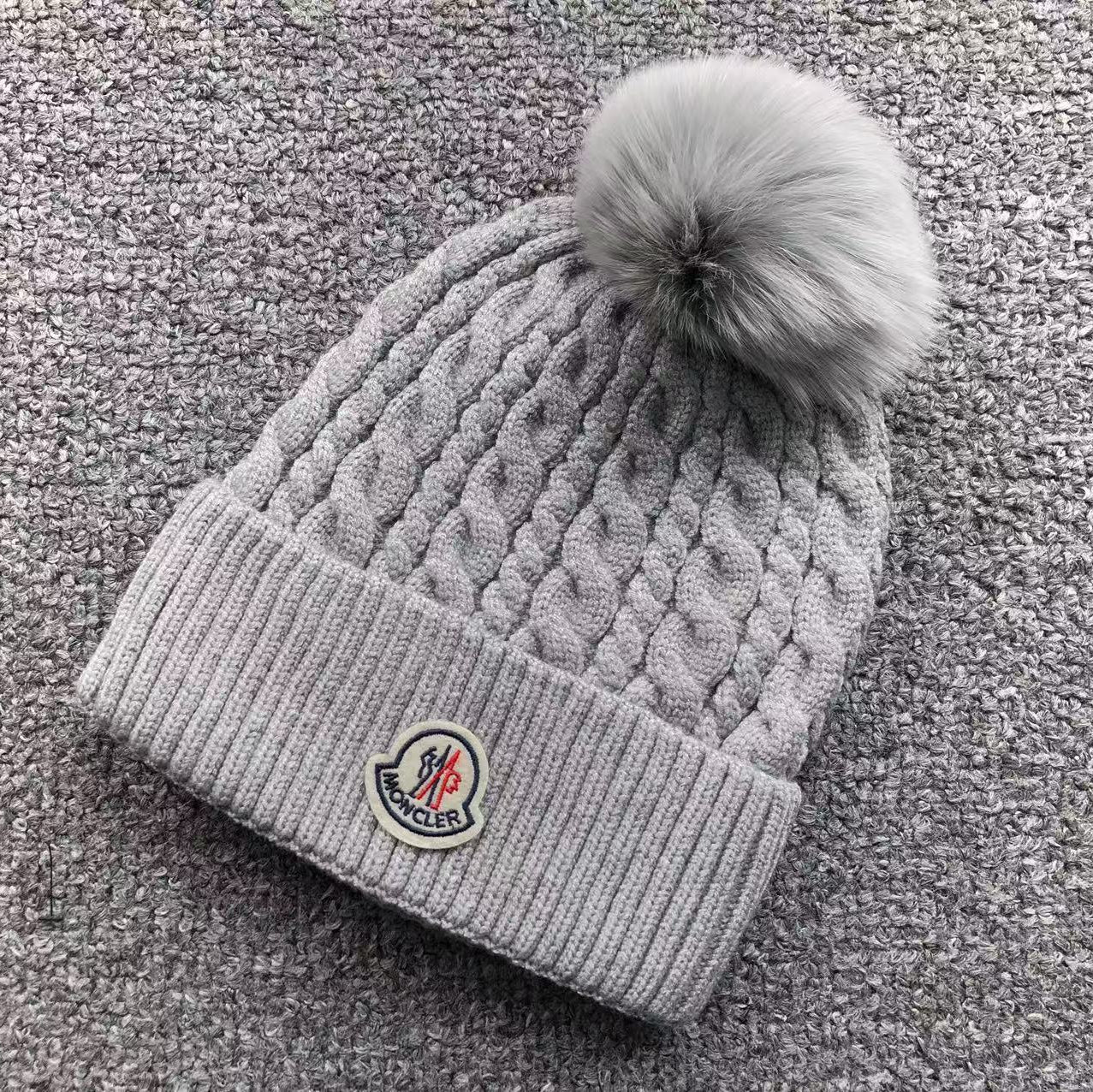 Chapeau MCLR  Pompon + SCAN NFC - Gris