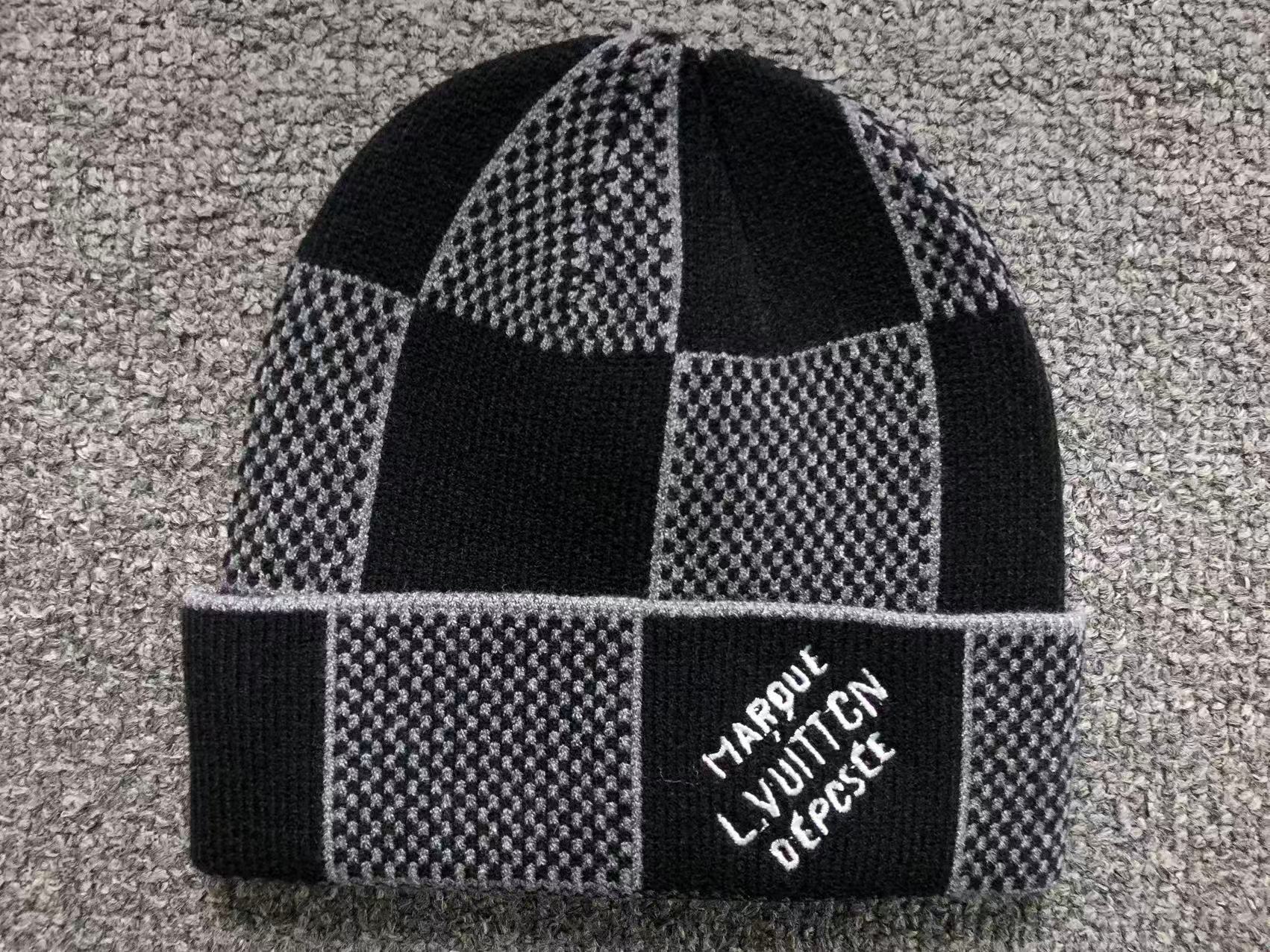 Combo Chapeau LV + Foulard - Gris, Noir/Blanc, Noir et Bleu