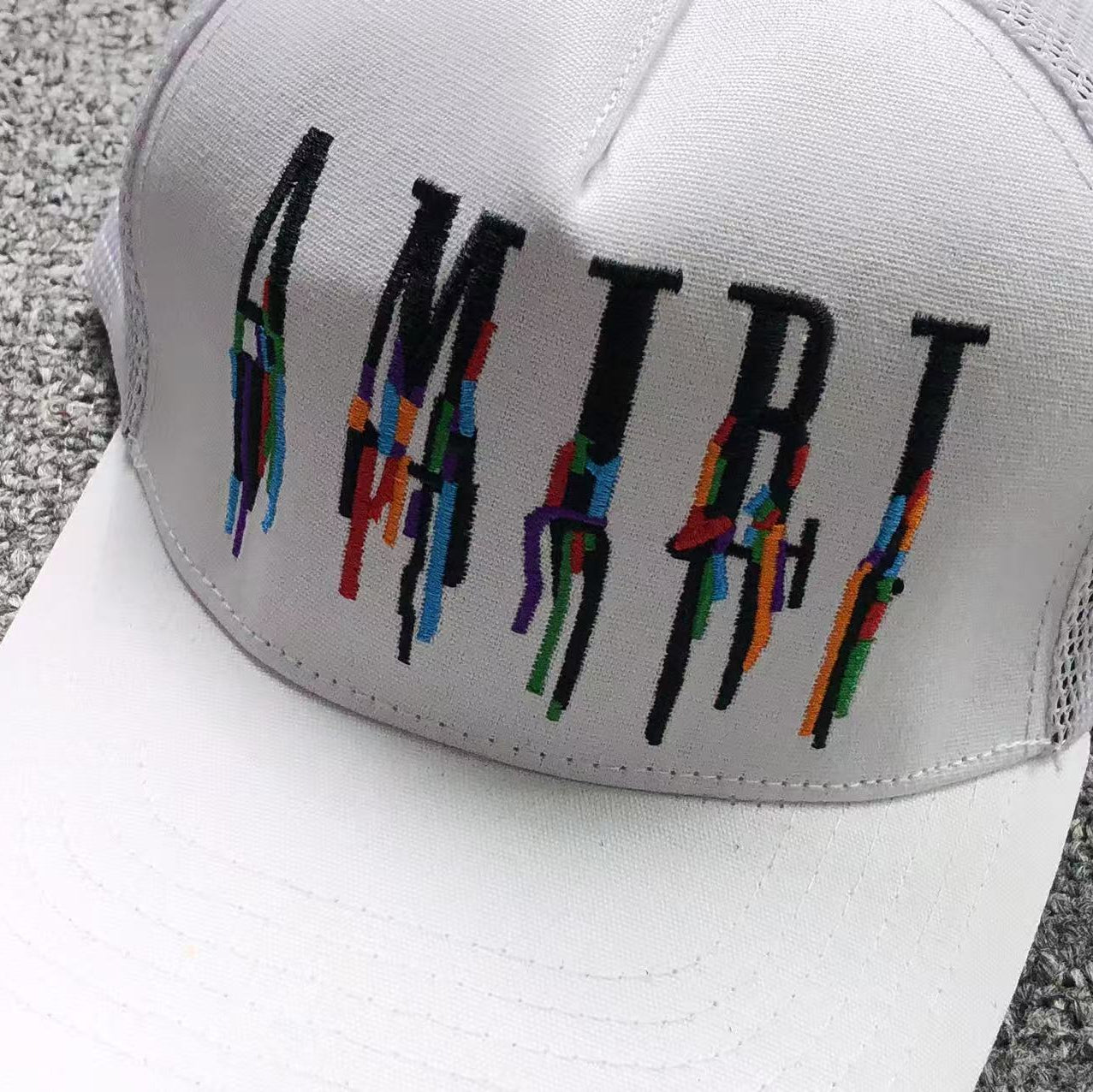 Casquette AMlRI Blanche Réglable | Unisexe | Taille Ajustable