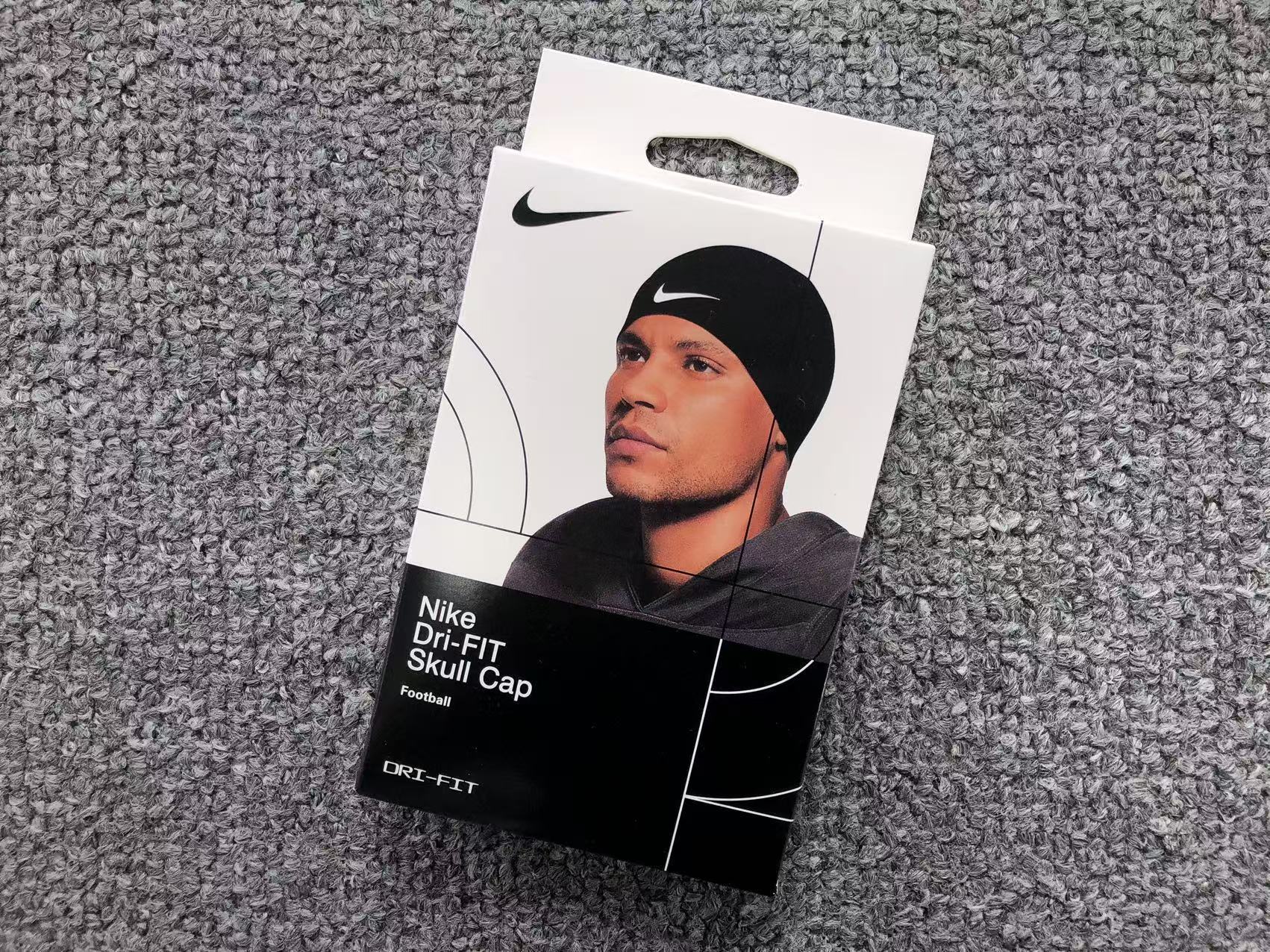 Chapeau NlKE – Cagoule Blanc | Streetwear Hiver Unisexe