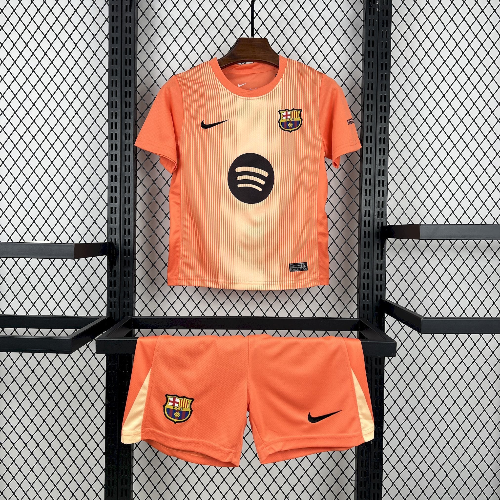 Maillot FC Barcelone 2026 Version Fans (ENFANTS) + Shorts