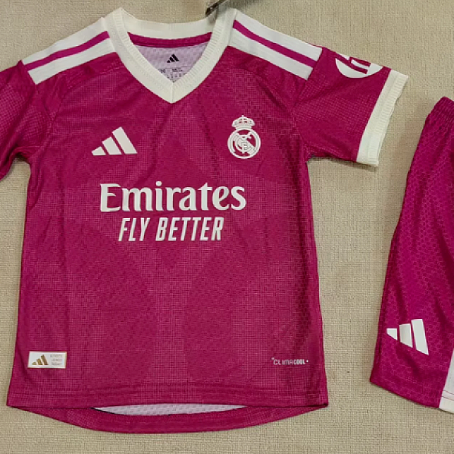 Maillot Real Madrid 2026/2027 Away pour ENFANTS Player Version !