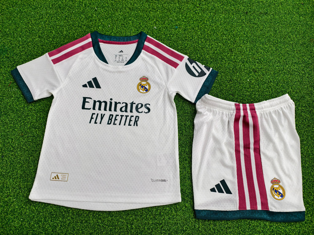 Maillot Real Madrid 2026/2027 Home pour ENFANTS Player Version !