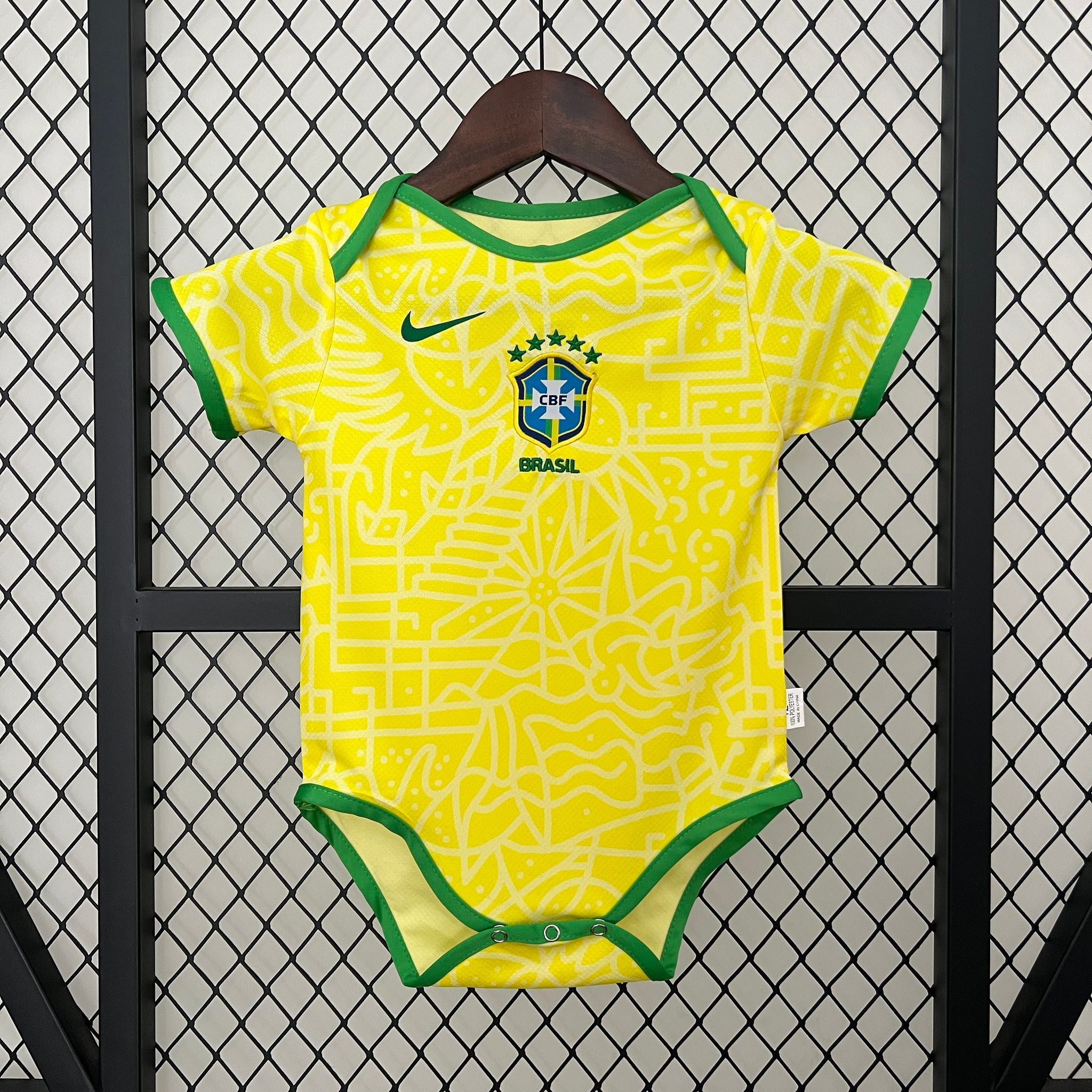 Maillot Brésil pour bébé 2024