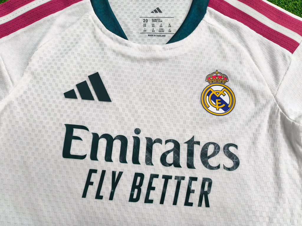 Maillot Real Madrid 2026/2027 Home pour ENFANTS Player Version !