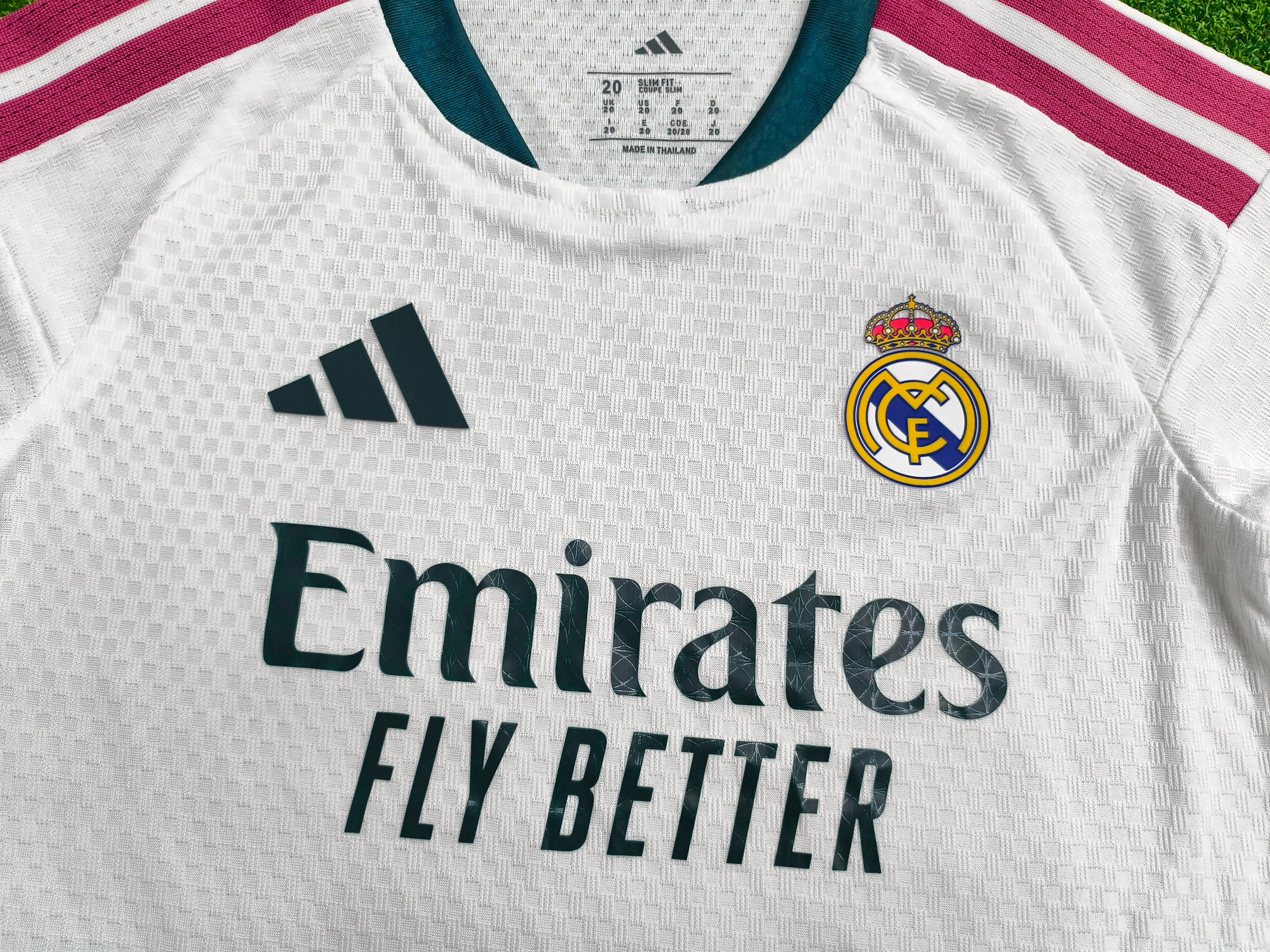 Maillot Real Madrid 2026/2027 Home pour ENFANTS Player Version !