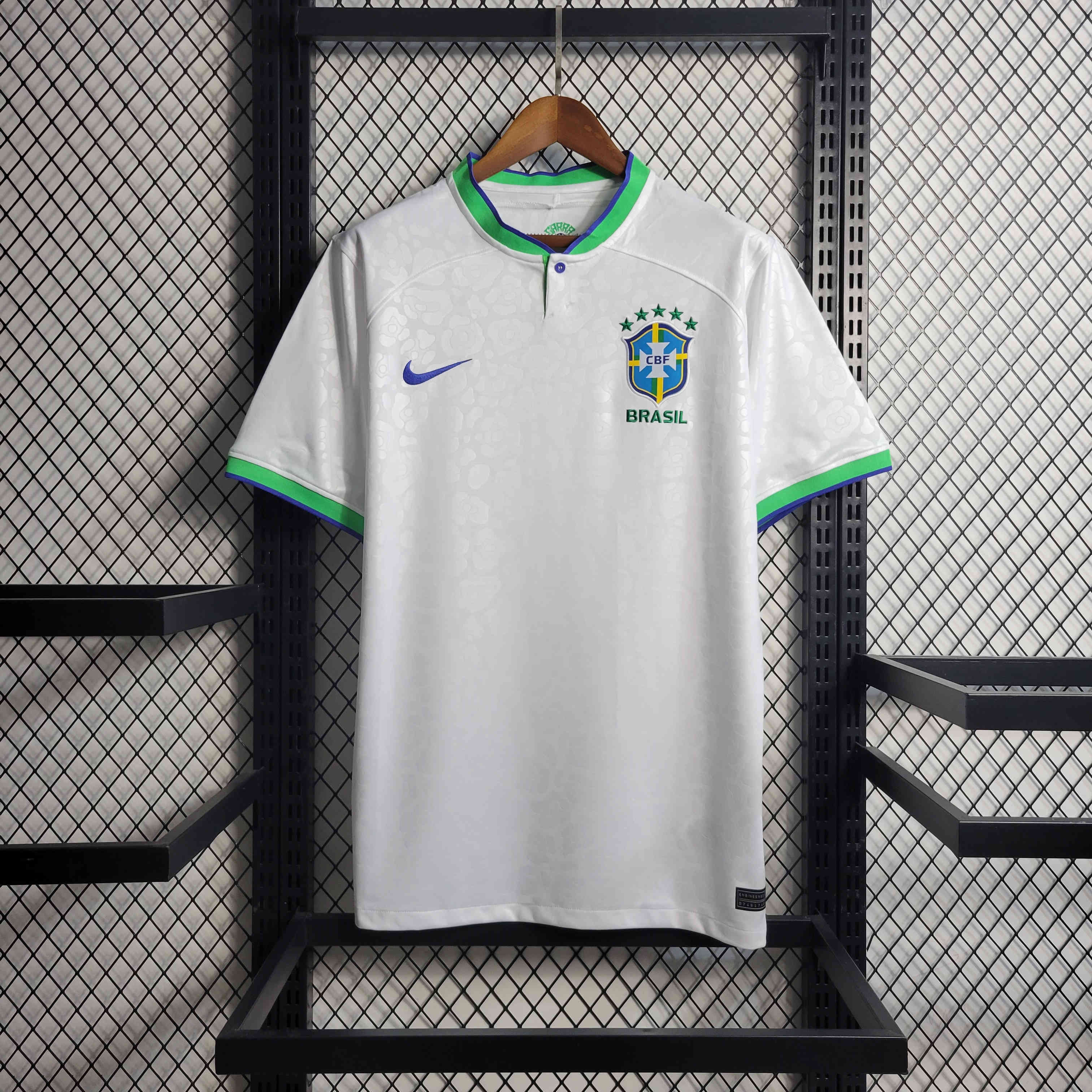 Maillot Brésil Blanc Leopard 2022/2023 Version Fan
