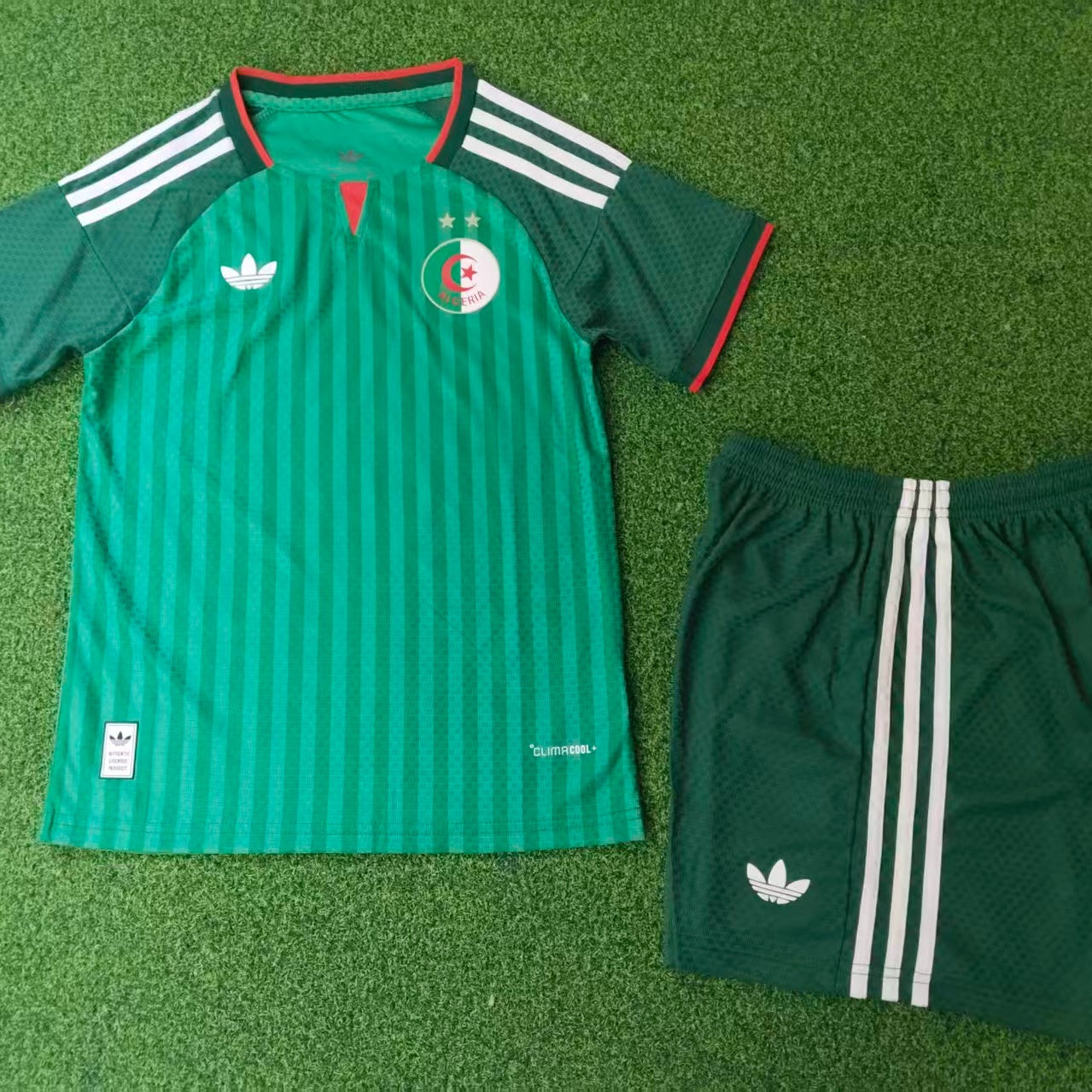 Maillot et Short Enfants Algérie COUPE DU MONDE 2026/2027 NOUVEAU !