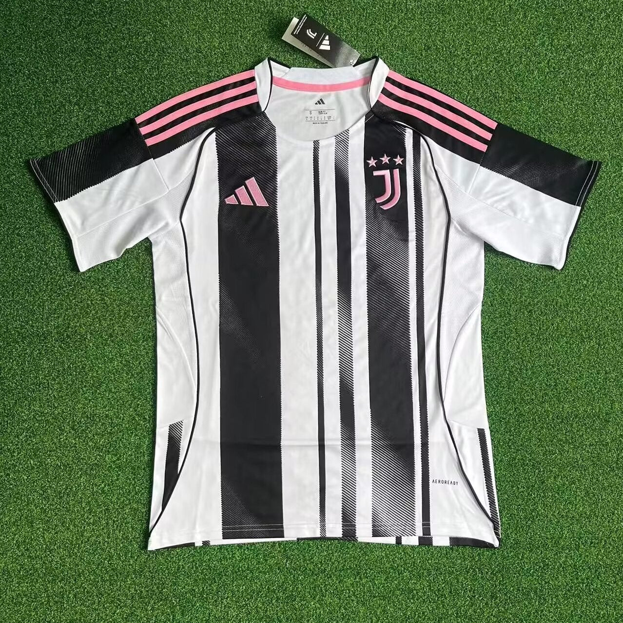 Camiseta Juventus Versión Fans 2025/2026