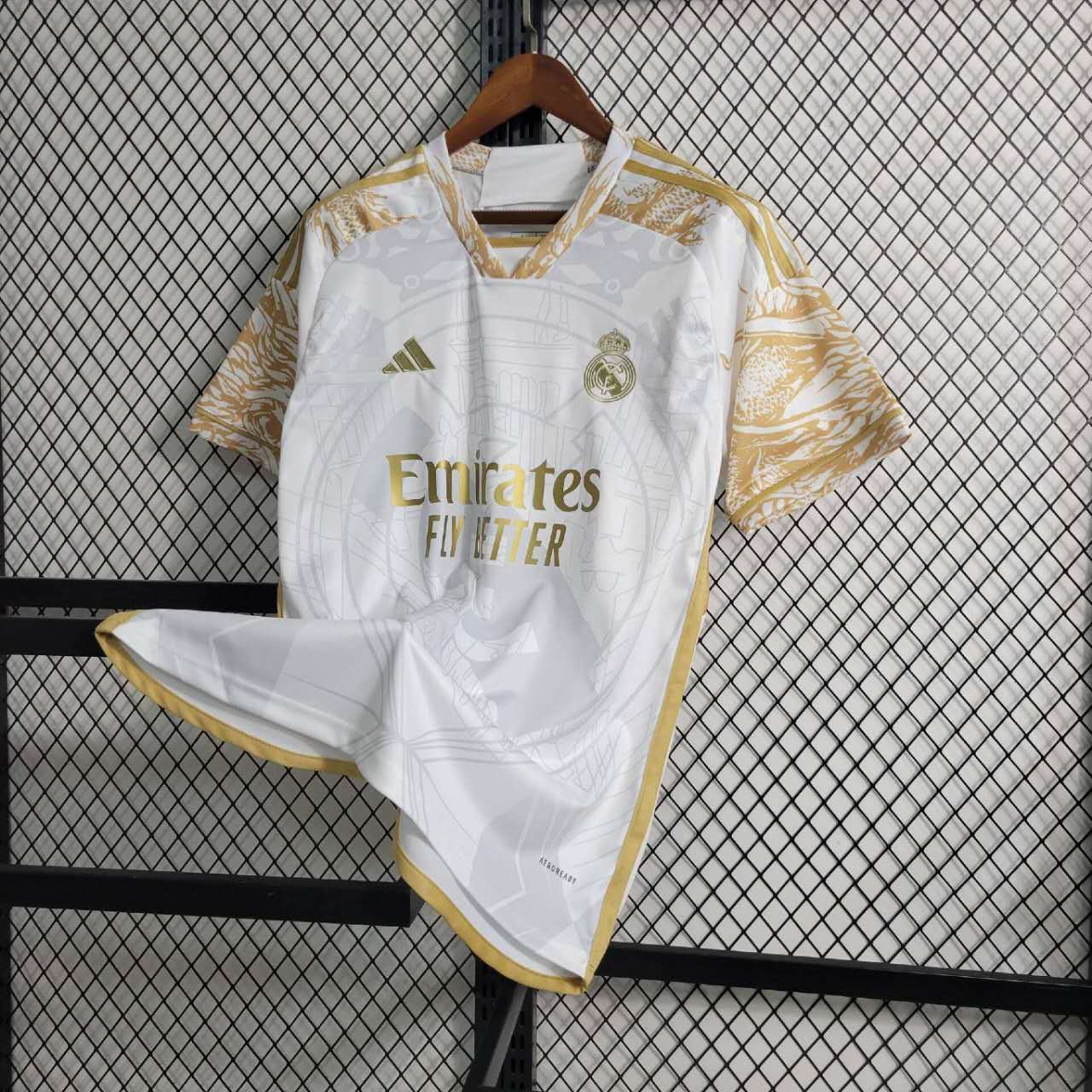Maillot Real Madrid Fans Spécial Gold 2023/2024